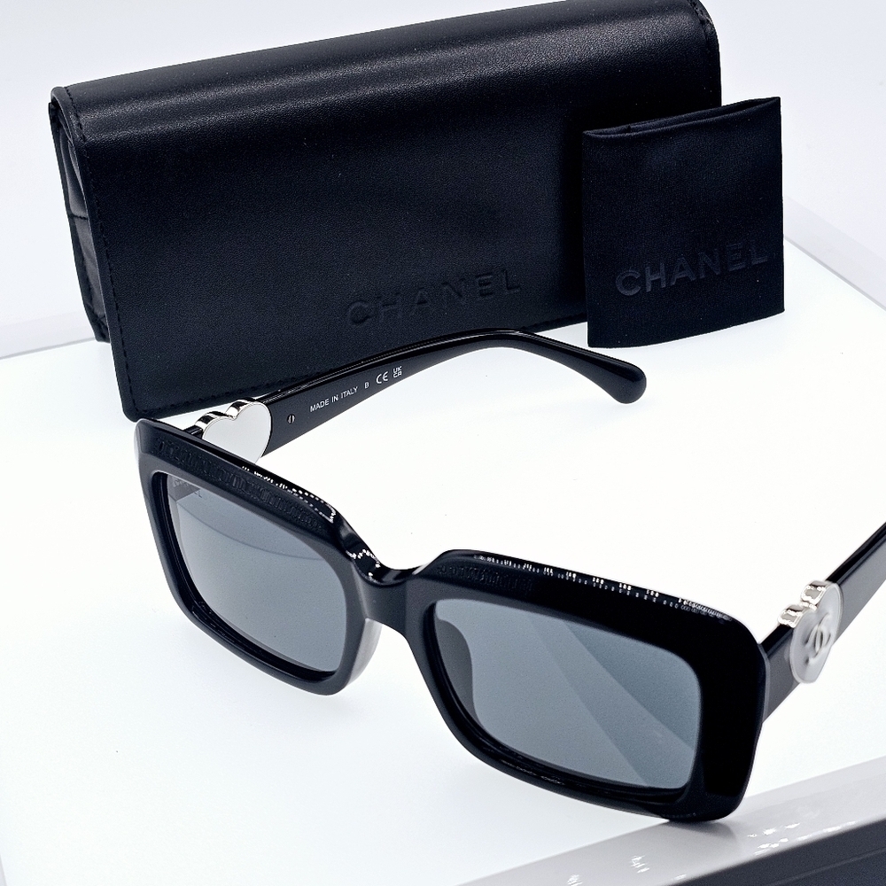 CHANEL CH5520A C501/S4 Designer Sunglasses | Black & Silver Frame | Grey Lenses - Picture 12 of 16